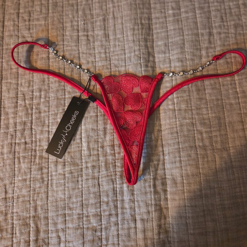 NWT, Lucky Cheeks Red Heart Thong, Sm